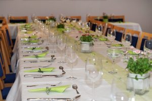 Obsługa cateringowa imprez – catering na komunię Warszawa